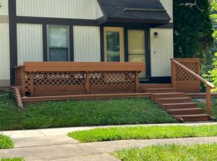 9725 Ashbourn Dr, Burke, VA 22015