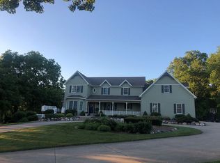 15626 E 910 North Rd, Bloomington, IL 61705