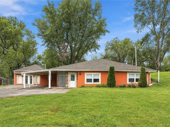 6207 Leavenworth Rd, Kansas City, KS 66104