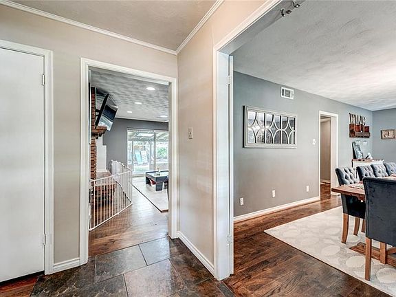 5th image of 905 Newberry Dr