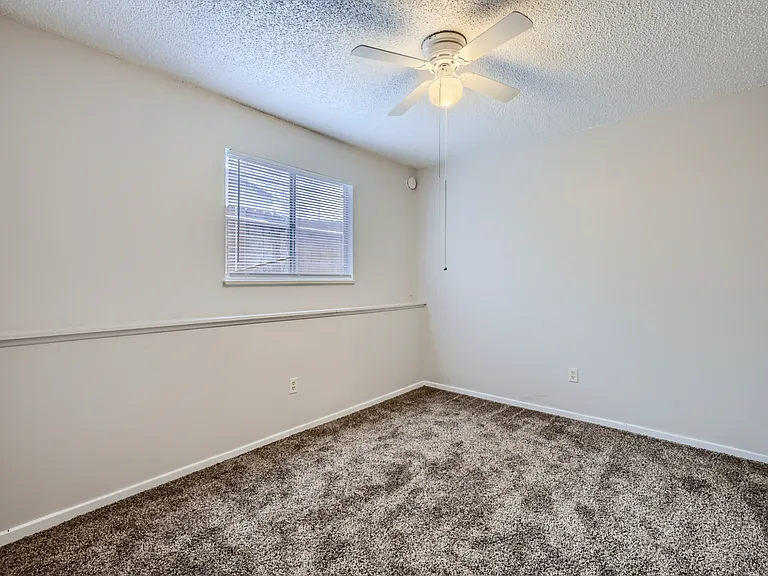 509 Sunset Rd — Photo 5