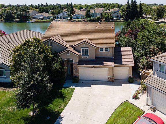5th image of 4018 Pine Lake Cir