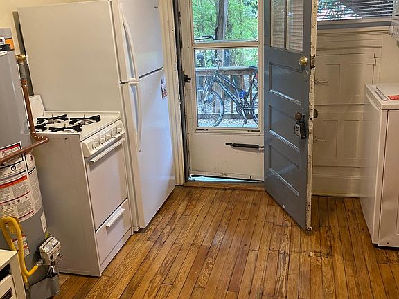 5th image of 3218 Hanover Ave APT B