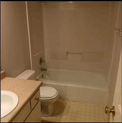 3rd image of 6916 NW Chapel Woods Ln