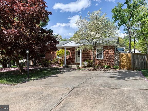 2nd image of 2608 Bradwell Ct