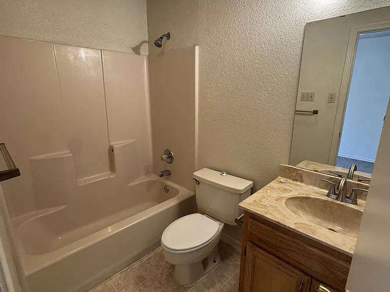 408 Texas St #14 — Photo 6