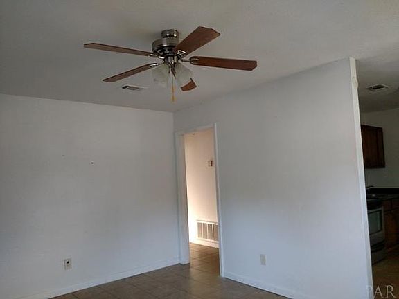 4th image of 1004 W Hayes St