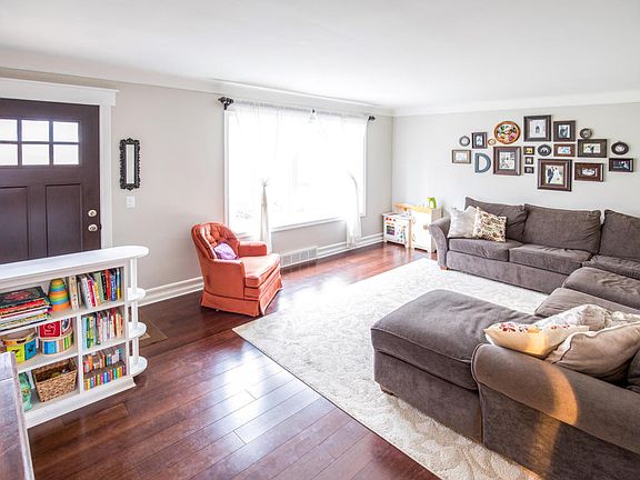 2nd image of 1920 Paddington Rd