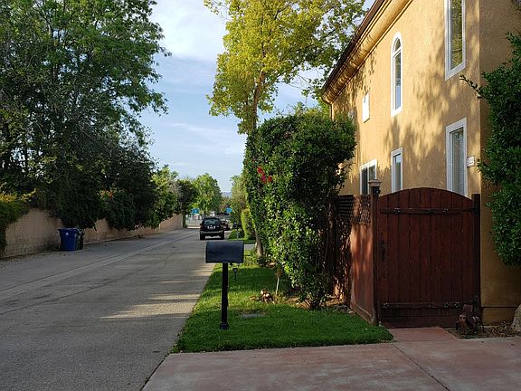 3rd image of 7628 Moorcroft Ave