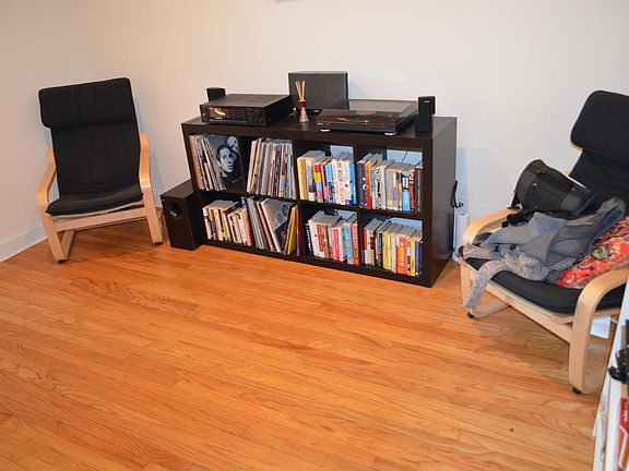 5th image of 1932 N Richmond St APT 3