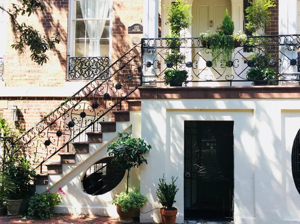 122 W Jones St #A, Savannah, GA 31401