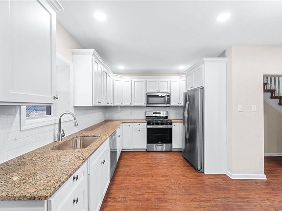 4th image of 650 Boggs Ave