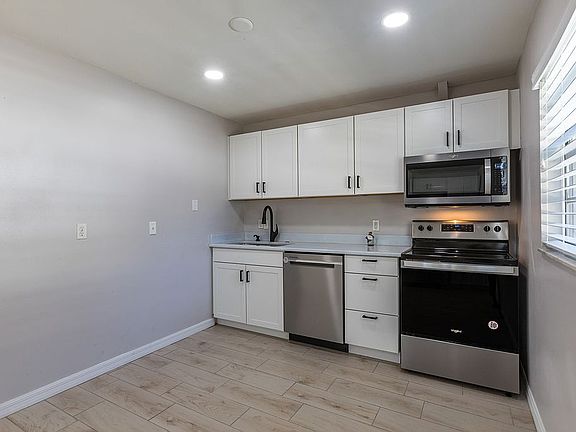 5th image of 6521 Englewood Ave