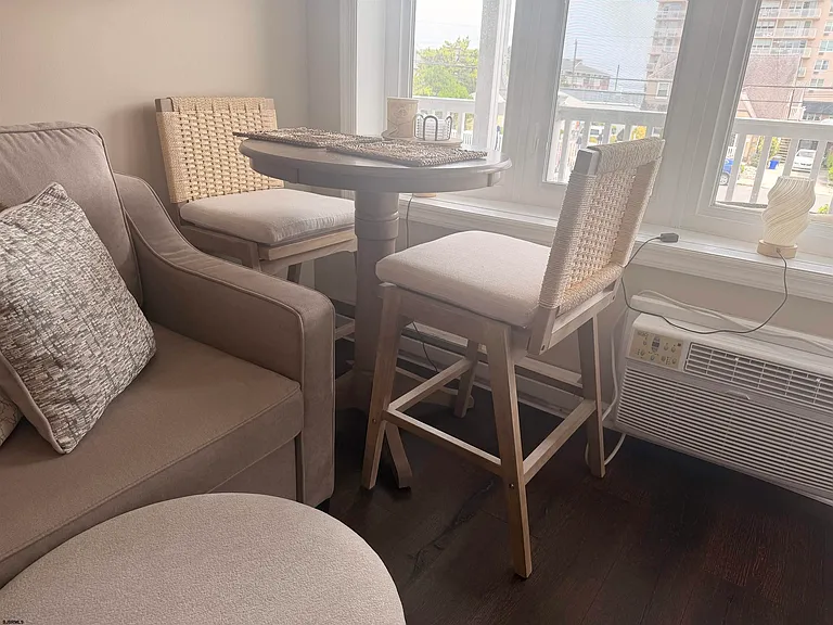 9401 Pacific Ave #11 — Photo 7