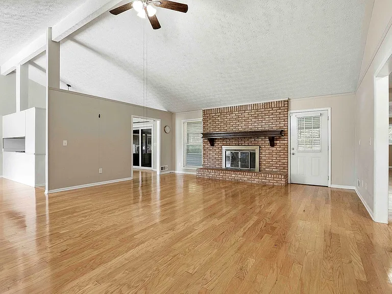 230 New Oak Ridge Trl — Photo 6