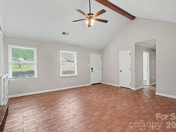 3rd image of 10826 Hunters Trace Ct