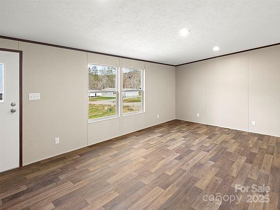 4th image of 172 Peaceful Hill Dr