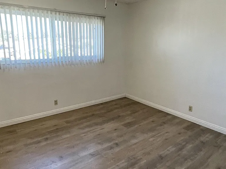 7692 Chapman Ave #6 — Photo 13