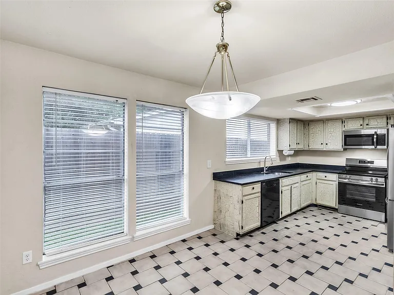 13622 Cherrydown St — Photo 12