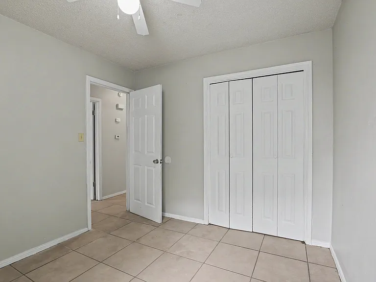 1301 Amhurst Ave — Photo 27