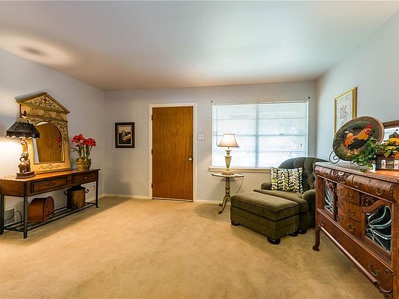 4th image of 1717 N Highland Ave