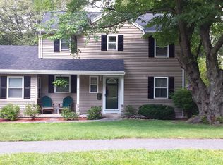 16 University Dr, Natick, MA 01760