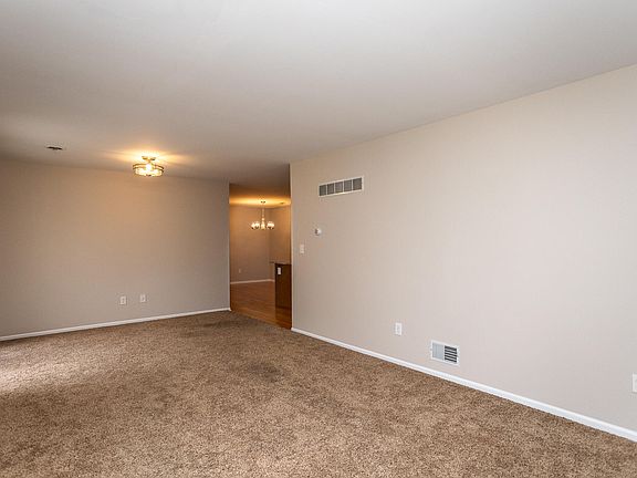 2nd image of 2263 Sandcastle Dr
