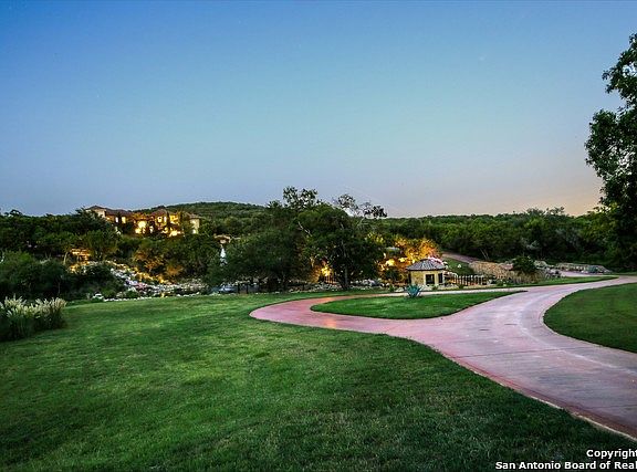 3rd image of 334 Estancia Ln