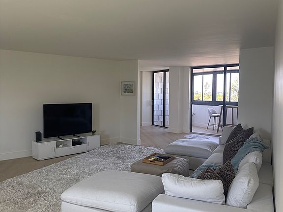 3rd image of 1357 NE Ocean Blvd APT 418