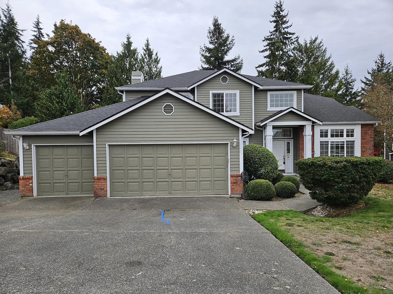 4 bed, 2.5 bath, 2153 sqft, $3,195 — Photo 1