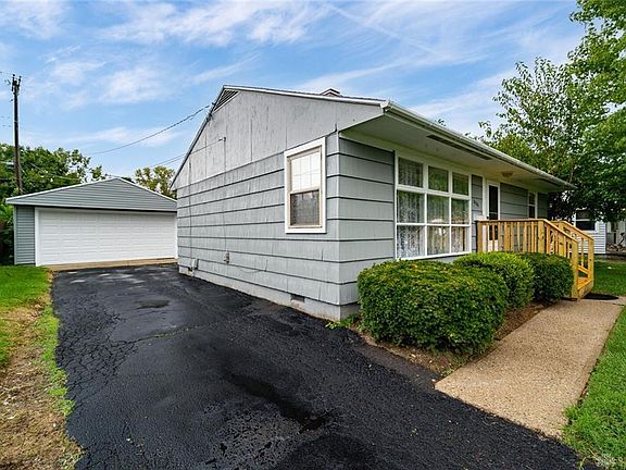 4th image of 2501 Vale Dr