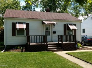 740 Stanley St, Lansing, MI 48915