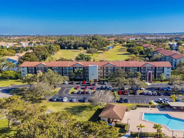 12800 SW 7th Ct APT 311G, Pembroke Pines, FL 33027
