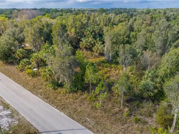 3514 58th St W, Lehigh Acres, FL 33971