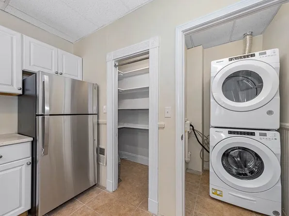 42 Brackett St, Boston, MA