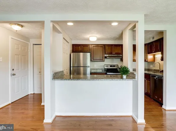 8385 Brockham Dr APT H, Alexandria, VA 22309