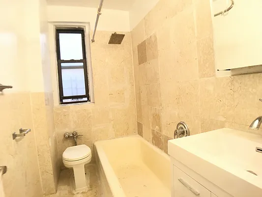 Rented by Bohemia Realty Group | media 21
