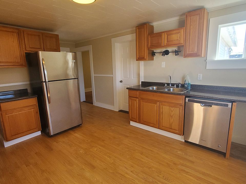 1st image of 232 South St APT 2