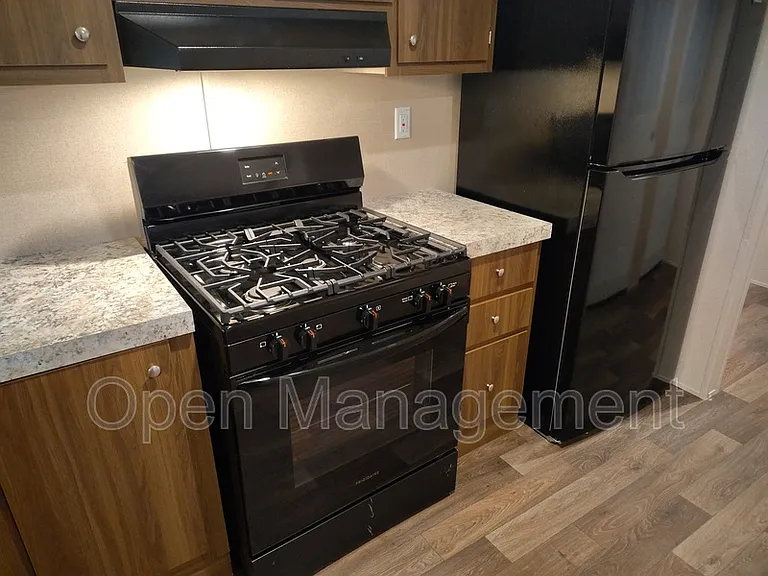 24 Erin Ln #72 — Photo 6