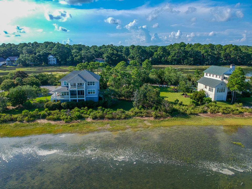 1st image of 100 Crosswinds Dr