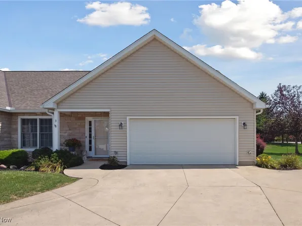 3 Canterbury Cir, Oberlin, OH 44074