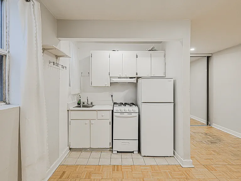 33 Maitland St #303 — Photo 8