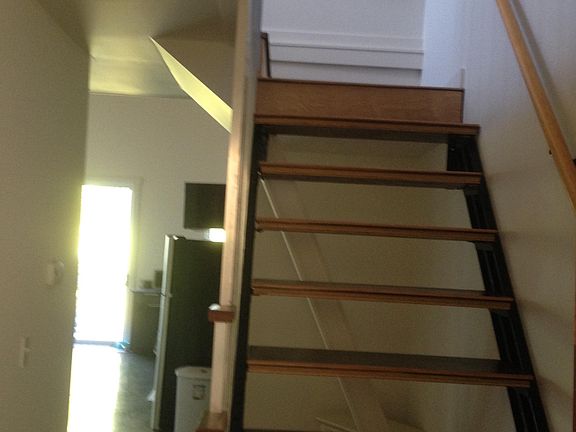 4th image of 210 Water St APT C