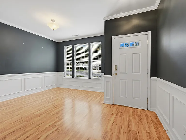 221 Grey Elm Trl — Photo 6