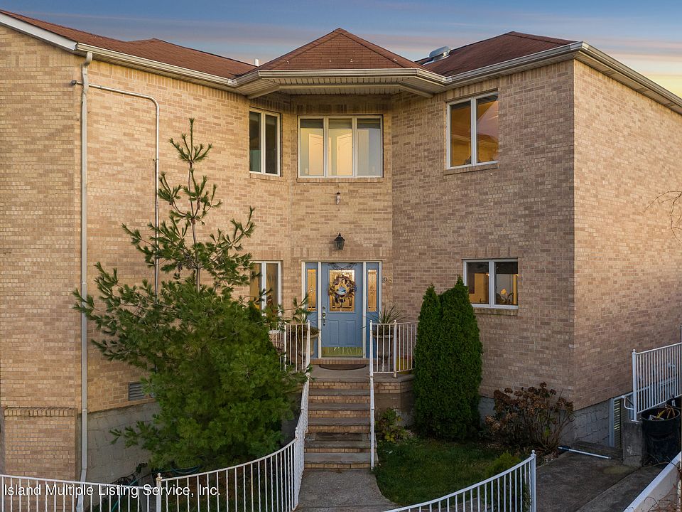 1st image of 98 Brandis Ave