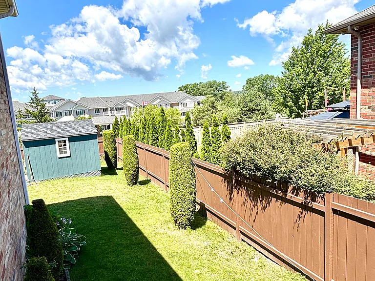 1221 Ashland Dr — Photo 31
