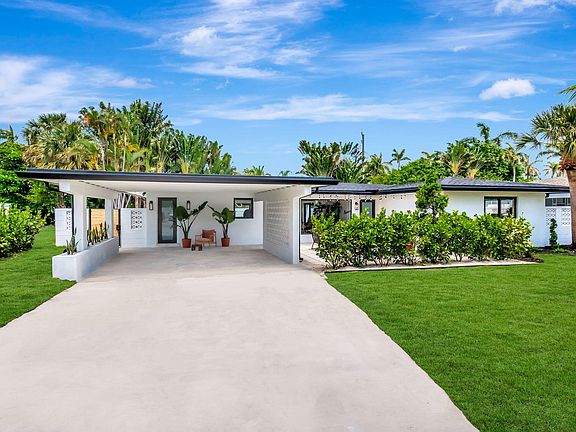 3rd image of 625 Las Palmas Park