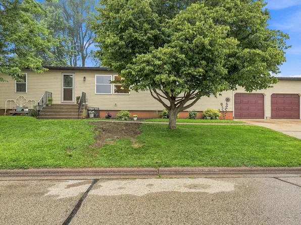 308 Benson St, Cobb, WI 53526