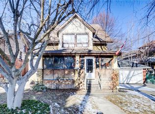 12 Leinster Ave S, Hamilton, ON L8M3A1