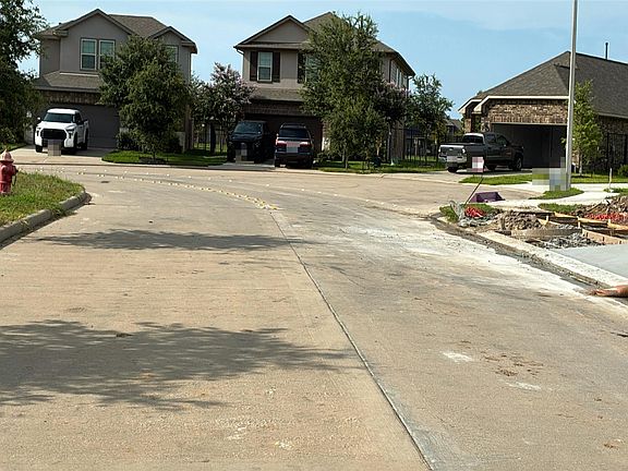 4th image of 2122 Open Prairie Dr